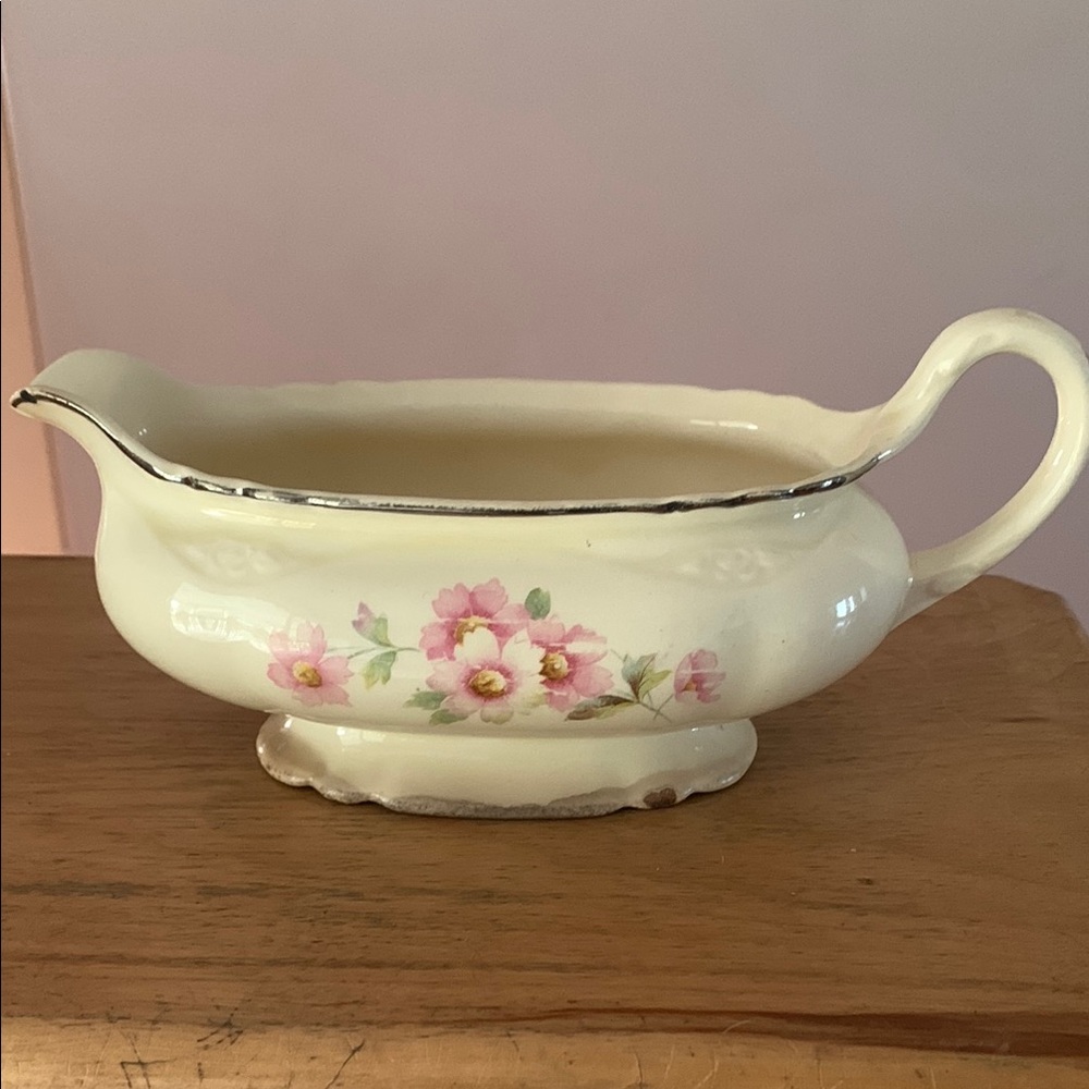 Homer Laughlin Virginia Rose Gravy Boat